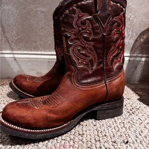 Stylish Embroidered Western Boots